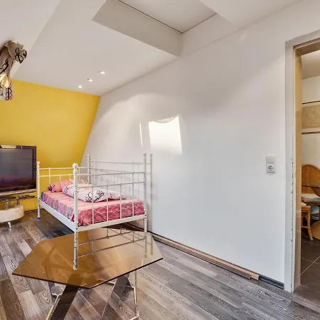 Appartement Pretty Holiday In Near River And City Centre