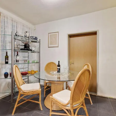 Pretty Holiday In Near River And City Centre Appartement