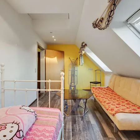 Pretty Holiday In Near River And City Centre * Fürth